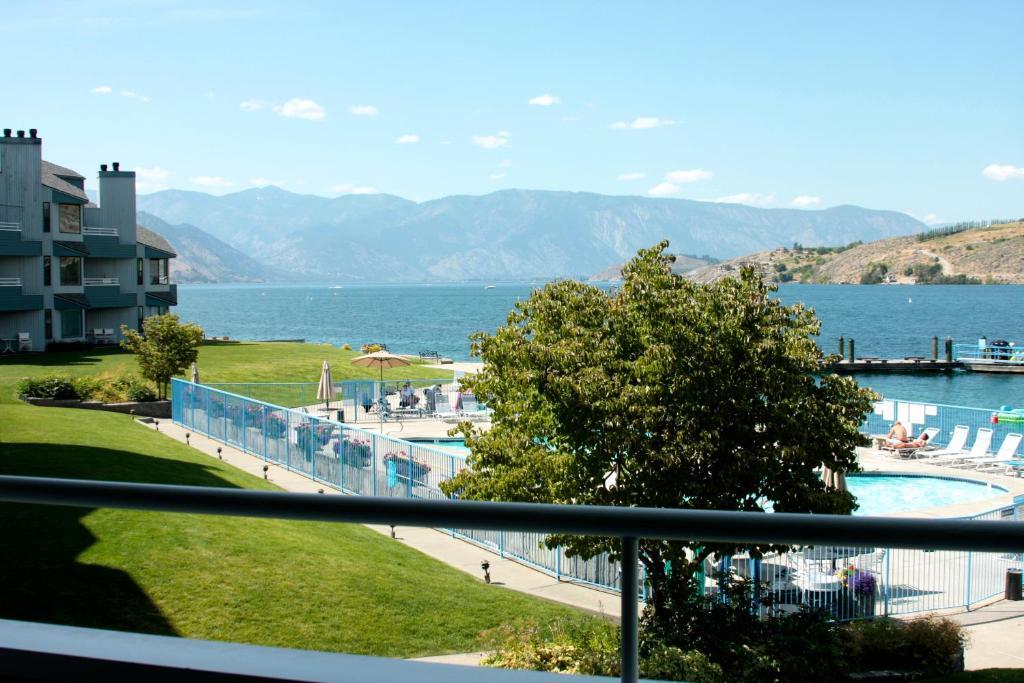 Petersons Waterfront Apartment Chelan Exterior photo